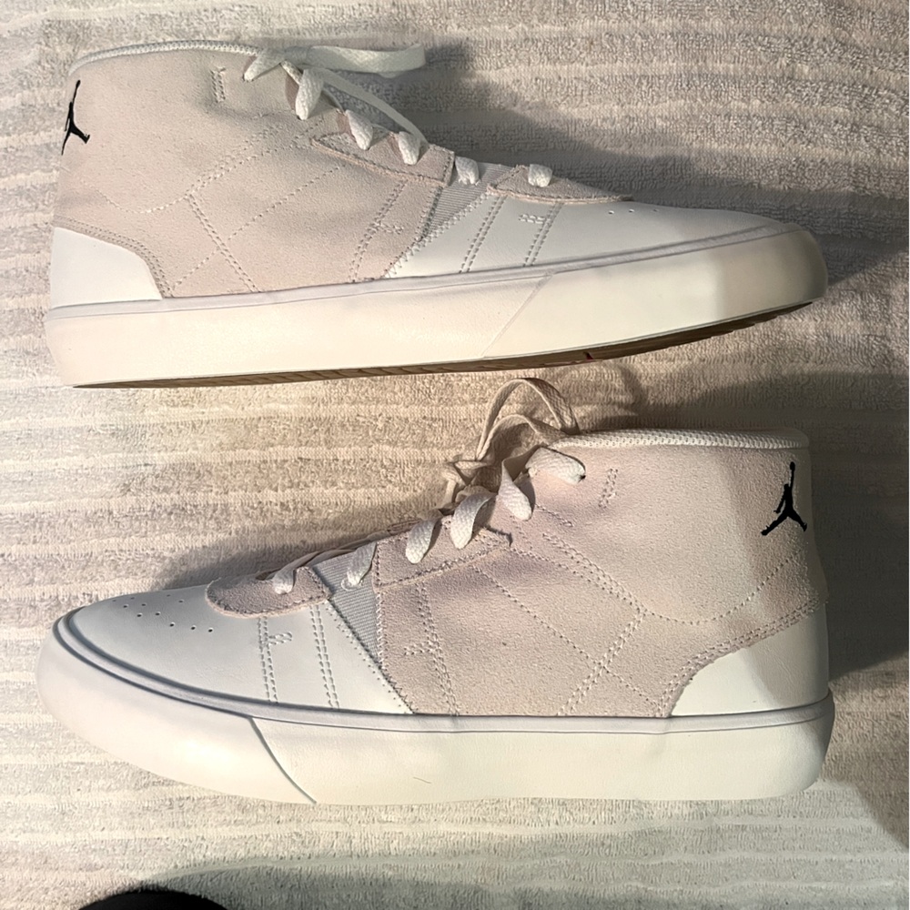 Jordan Series Mid. Brand New. Never Worn.
